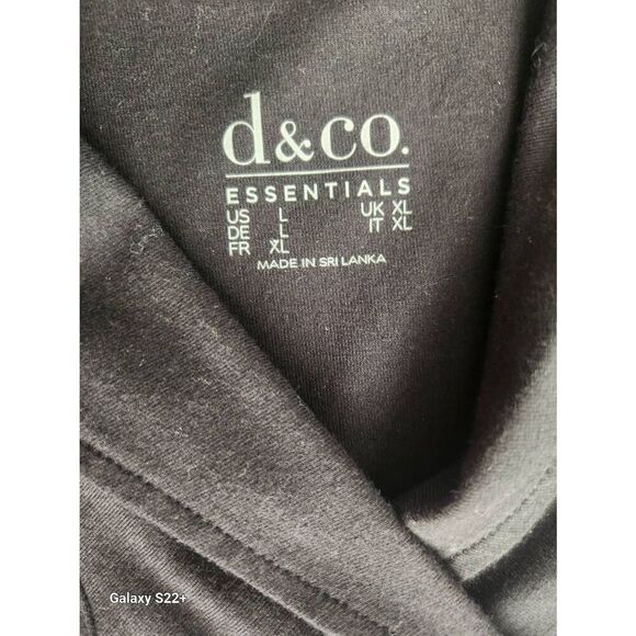 T2 D & Co Essentials black top - Picture 9 of 10